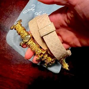 Judith Leiber skinny leather waist belt